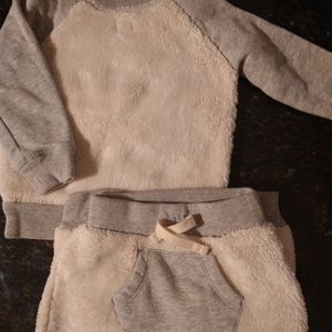 BABY GAP 2 piece fleece size 12 month
